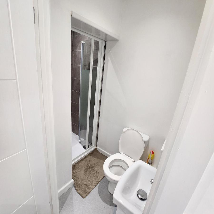 Comfy Diamond Ensuite Room Maidstone With Free Parking And Speedy Wifi المظهر الخارجي الصورة