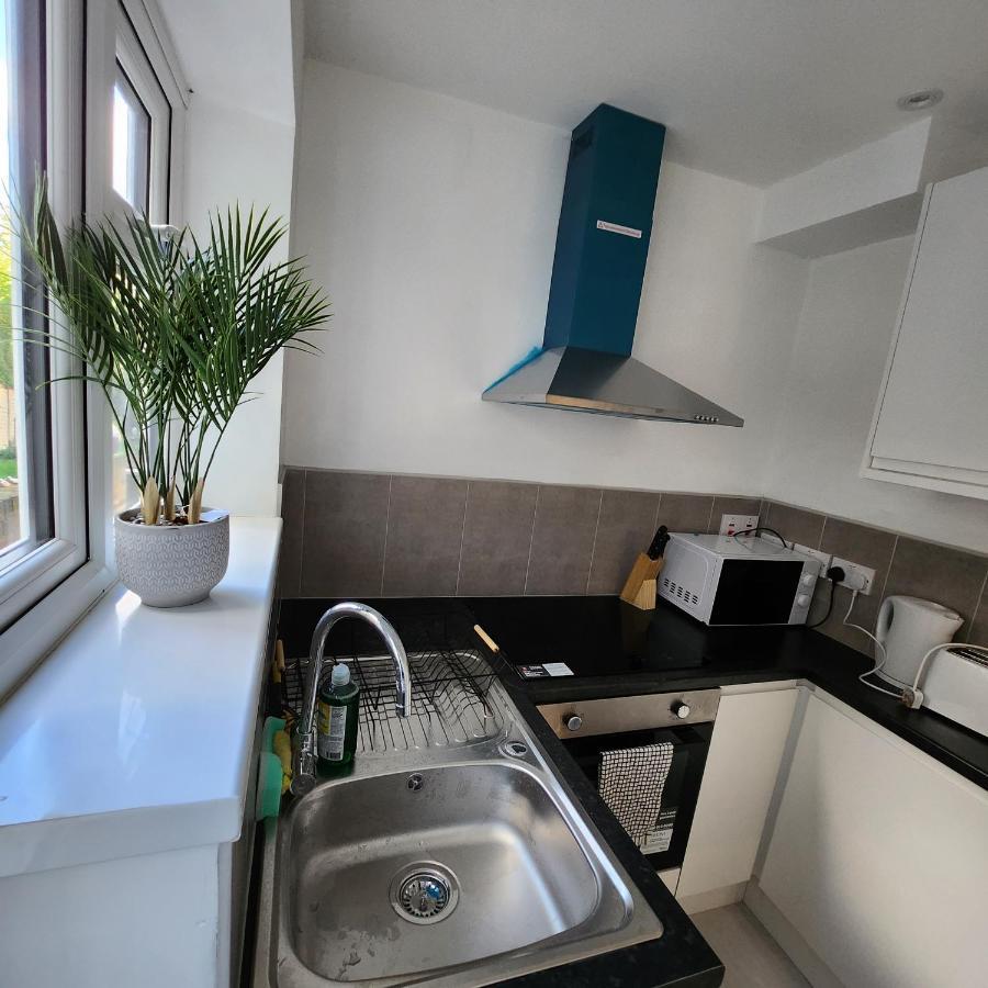 Comfy Diamond Ensuite Room Maidstone With Free Parking And Speedy Wifi المظهر الخارجي الصورة