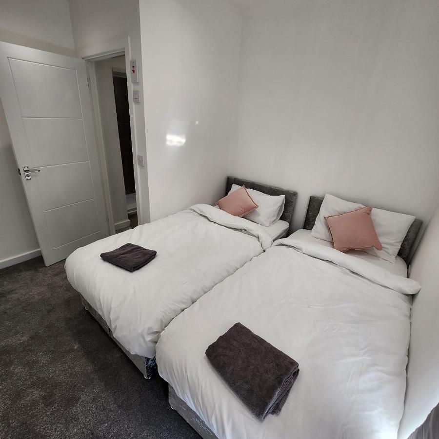 Comfy Diamond Ensuite Room Maidstone With Free Parking And Speedy Wifi المظهر الخارجي الصورة